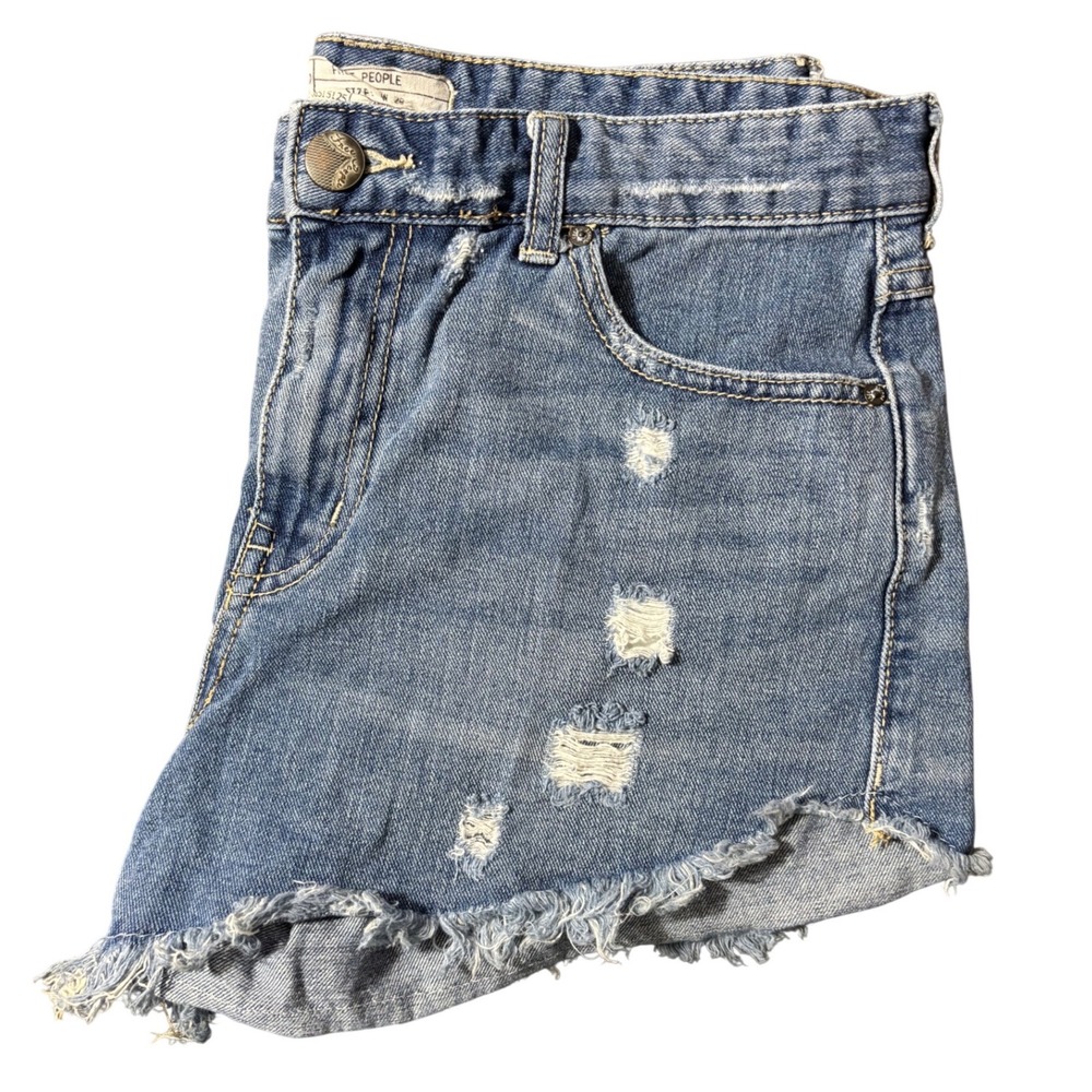 Free People Distressed Medium Wash Cut Off Denim Shorts Size 29